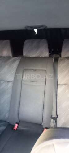 Mercedes E 220 2000, 643,738 km - 2.2 л - Yevlax