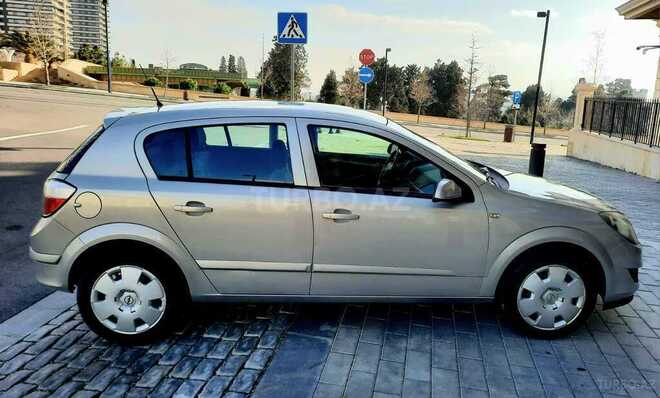 Opel Astra 2006, 155,482 km - 1.3 l - Bakı