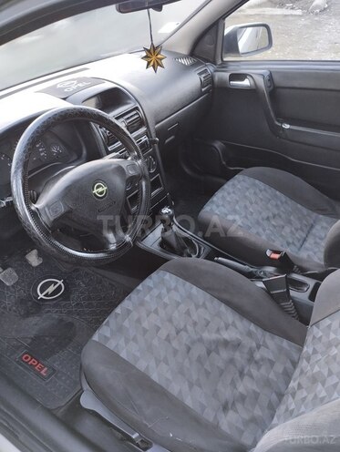 Opel Astra 1998, 420,000 km - 1.6 l - Qusar
