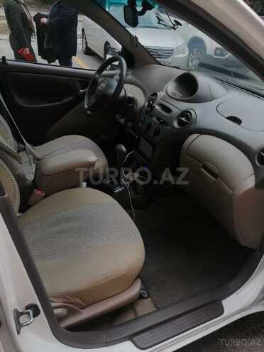 Toyota Corolla 2004, 498,530 km - 1.3 l - Bakı