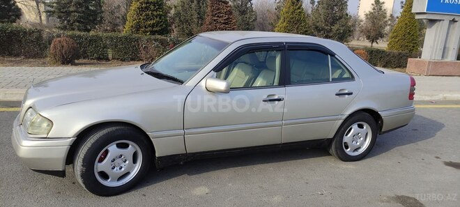 Mercedes C 220 1996, 300,000 km - 2.2 л - Bərdə