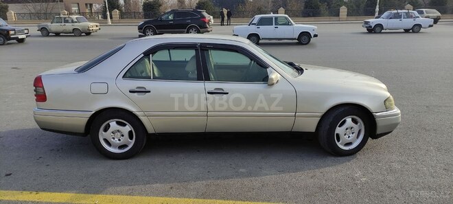 Mercedes C 220 1996, 300,000 km - 2.2 л - Bərdə