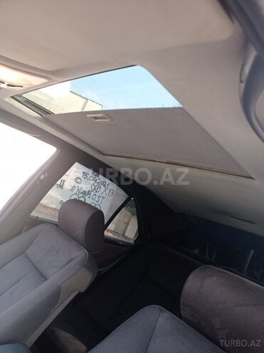 Mercedes E 230 1996, 441,200 km - 2.3 l - Mingəçevir