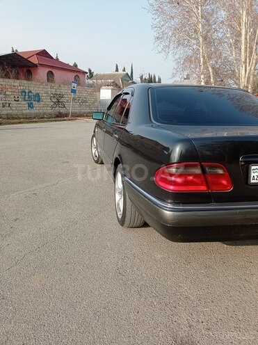 Mercedes E 230 1996, 441,200 km - 2.3 l - Mingəçevir
