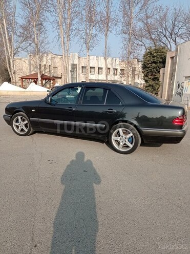 Mercedes E 230 1996, 441,200 km - 2.3 l - Mingəçevir