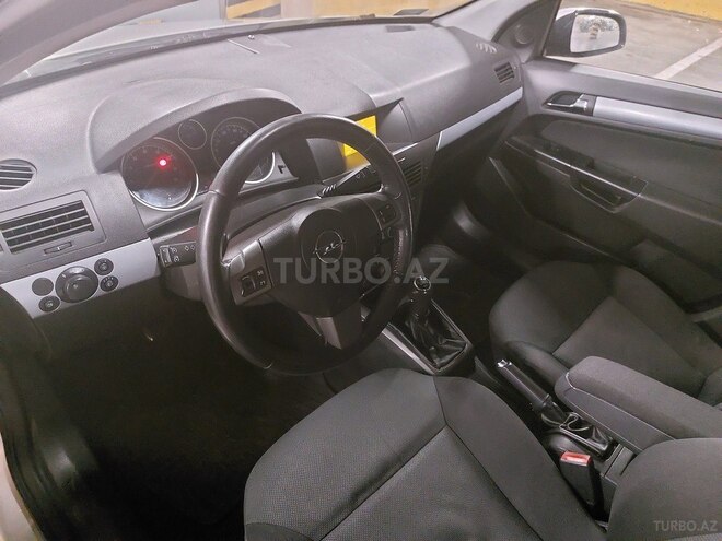 Opel Astra 2006, 175,000 km - 1.4 l - Bakı