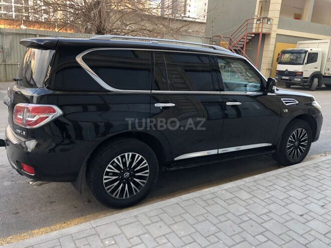 Nissan Patrol 2012, 187,900 km - 5.6 l - Bakı
