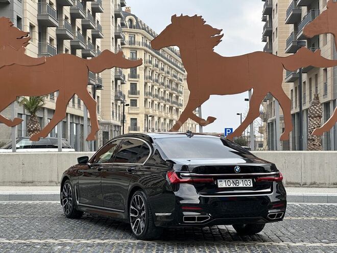 BMW 740 2015, 110,000 km - 3.0 l - Bakı