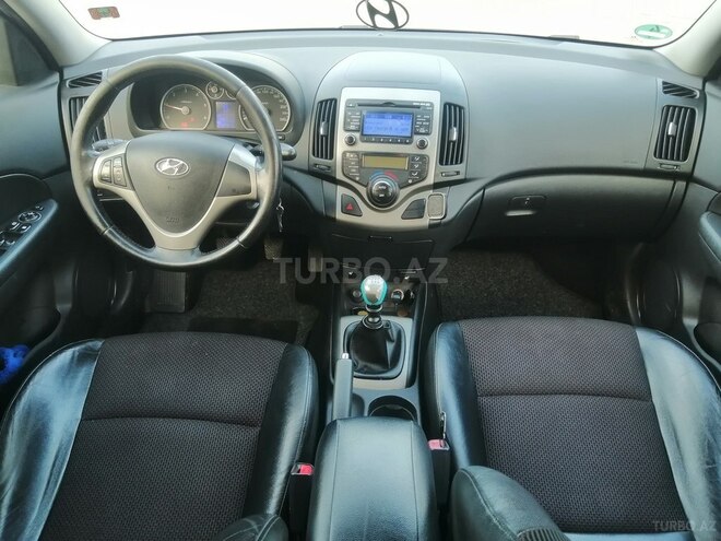 Hyundai i30 2009, 259,000 km - 1.6 л - Bakı