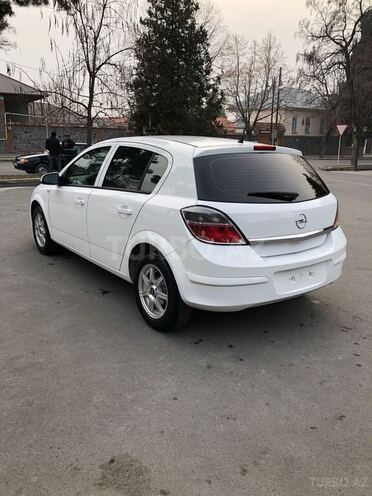 Opel Astra 2009, 148,025 km - 1.4 l - Qax
