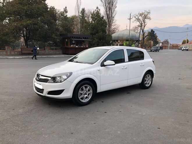 Opel Astra 2009, 148,025 km - 1.4 l - Qax