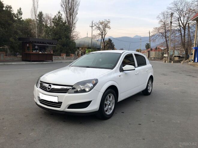 Opel Astra 2009, 148,025 km - 1.4 l - Qax