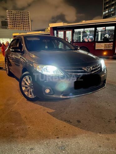 Toyota Corolla 2013, 207,000 km - 1.6 l - Bakı
