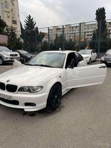BMW 320 2005, 243,000 km - 2.0 л - Bakı