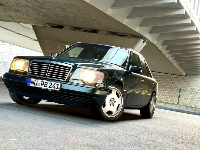 Mercedes E 220 1994, 316,000 km - 2.2 l - Bakı