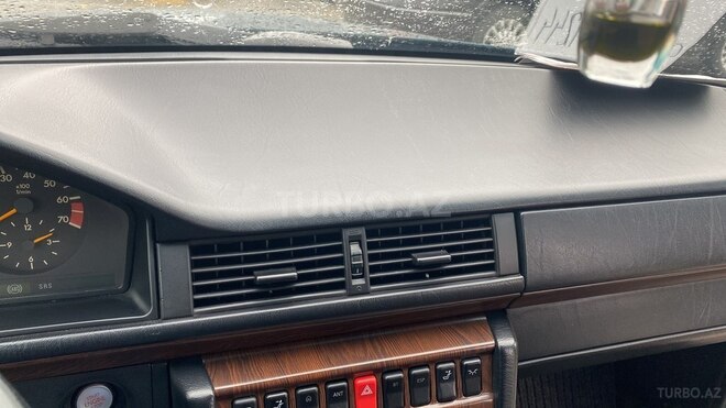 Mercedes E 220 1994, 316,000 km - 2.2 l - Bakı