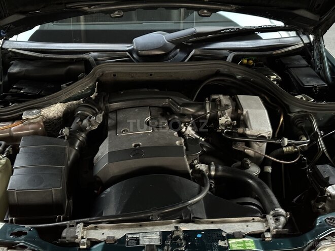Mercedes E 220 1994, 316,000 km - 2.2 l - Bakı