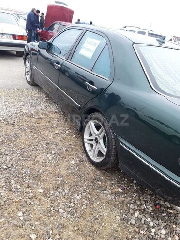 Mercedes E 240 1998, 450,227 km - 2.4 l - Bakı