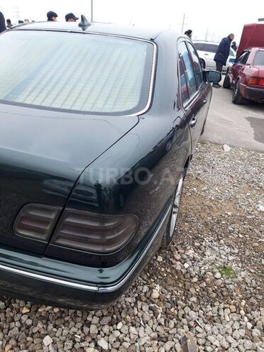 Mercedes E 240 1998, 450,227 km - 2.4 l - Bakı