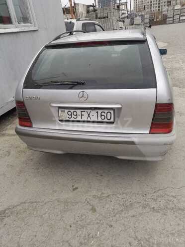 Mercedes C 180 2000, 350,000 km - 2.0 l - Bakı