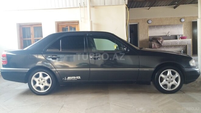Mercedes C 220 1994, 295,766 km - 2.2 l - Samux