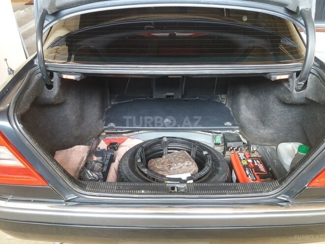 Mercedes C 220 1994, 295,766 km - 2.2 l - Samux
