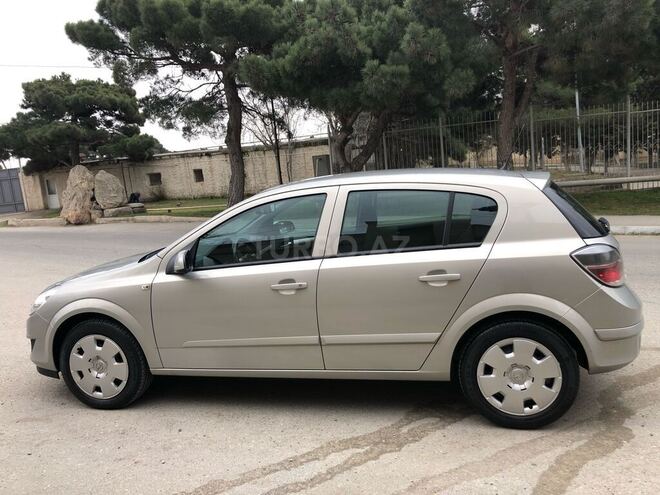 Opel Astra 2007, 160,000 km - 1.4 л - Bakı