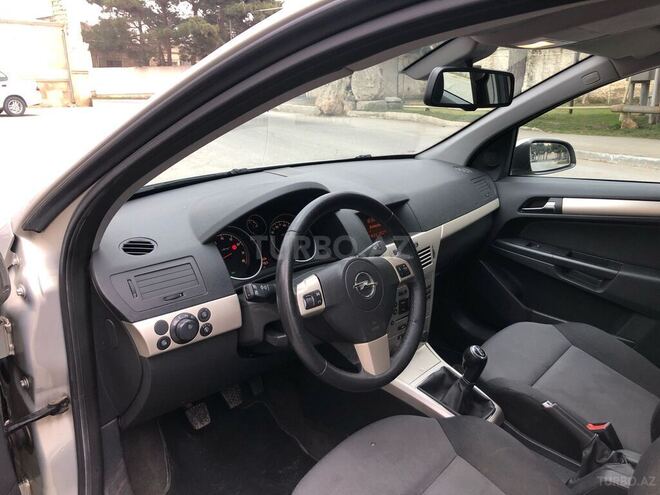 Opel Astra 2007, 160,000 km - 1.4 л - Bakı