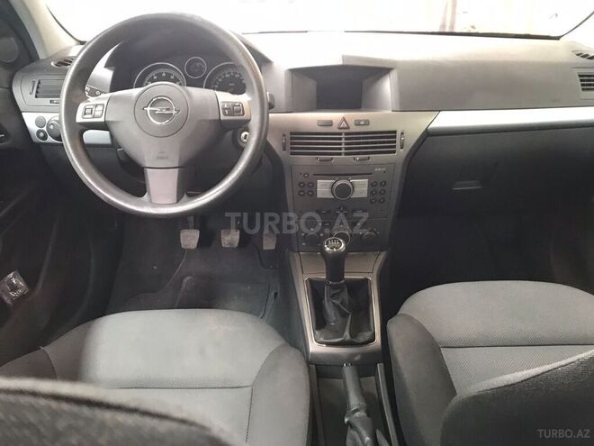 Opel Astra 2006, 180,000 km - 1.4 l - Gəncə