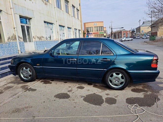 Mercedes C 200 1997, 370,000 km - 2.0 l - Yevlax