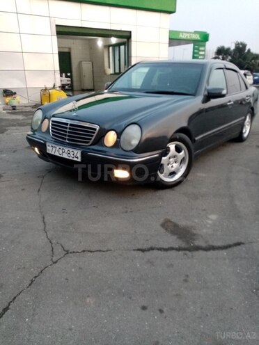 Mercedes E 220 1999, 309,666 km - 2.2 l - Yevlax