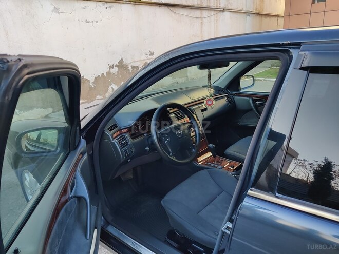 Mercedes E 270 1999, 521,000 km - 2.7 l - Bakı