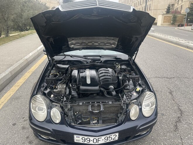 Mercedes E 220 2002, 368,617 km - 2.2 л - Bakı