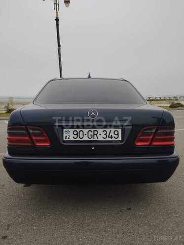 Mercedes E 230 1966, 370,000 km - 2.3 л - Sumqayıt