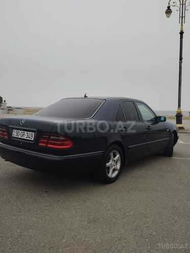 Mercedes E 230 1966, 370,000 km - 2.3 л - Sumqayıt