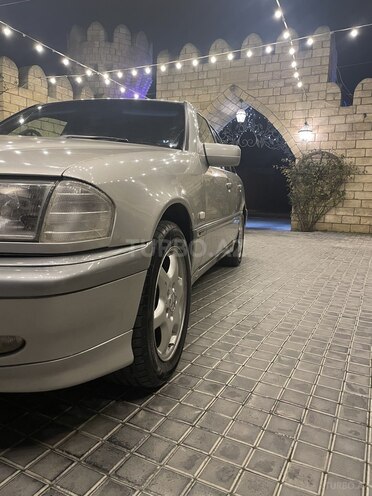 Mercedes C 180 1997, 320,000 km - 1.8 l - Bakı