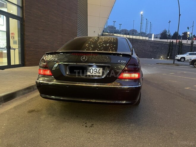 Mercedes E 220 2004, 512,000 km - 2.2 l - Bakı