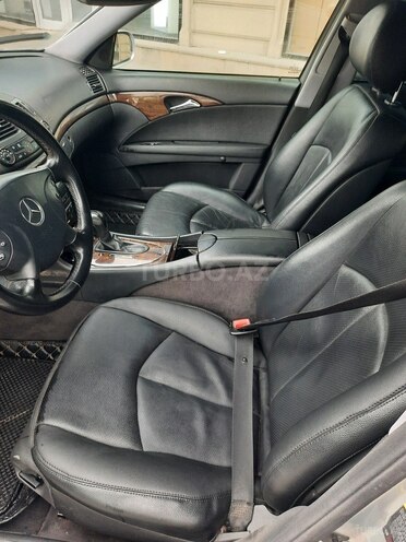 Mercedes E 220 2006, 271,300 km - 2.2 l - Bakı