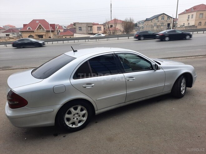 Mercedes E 220 2006, 271,300 km - 2.2 l - Bakı