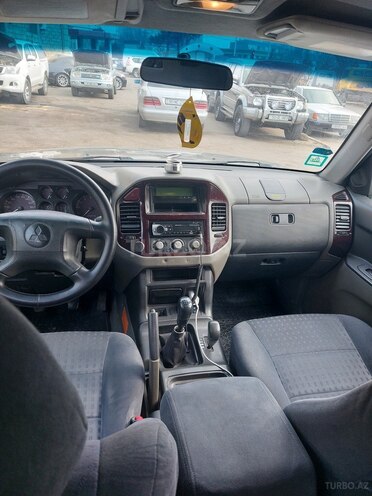 Mitsubishi Pajero 2002, 350,000 km - 3.2 l - Bakı