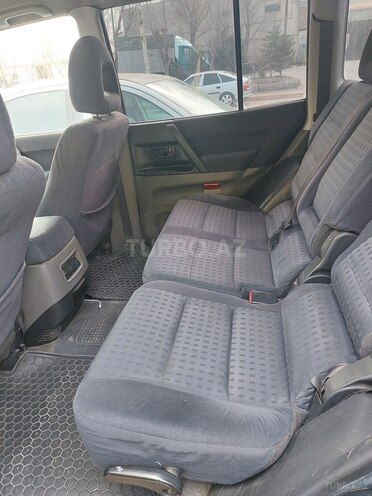 Mitsubishi Pajero 2002, 350,000 km - 3.2 l - Bakı