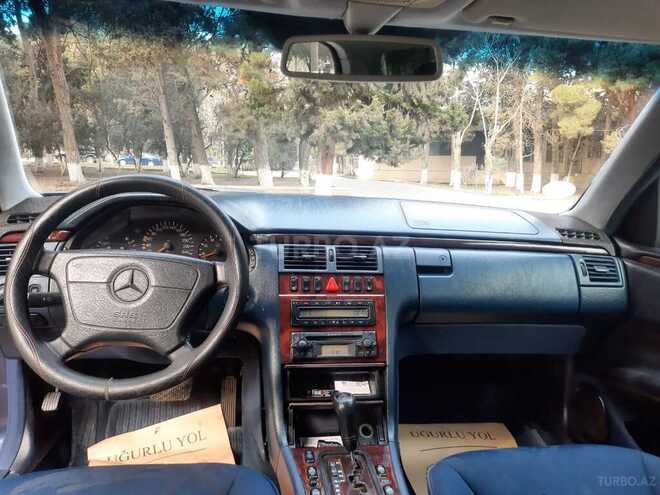Mercedes E 240 1998, 240,000 km - 2.4 l - Sumqayıt