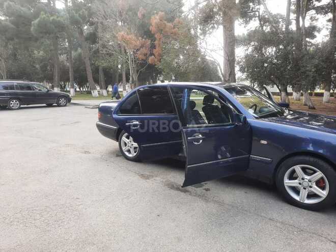 Mercedes E 240 1998, 240,000 km - 2.4 l - Sumqayıt