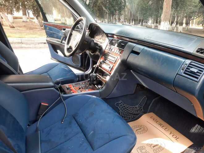 Mercedes E 240 1998, 240,000 km - 2.4 l - Sumqayıt