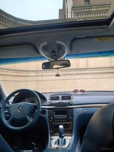 Mercedes E 240 2002, 211,000 km - 2.6 l - Bakı