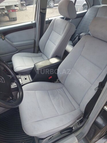 Mercedes C 220 1995, 300,000 km - 2.2 l - Sumqayıt