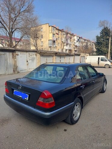 Mercedes C 220 1995, 300,000 km - 2.2 l - Sumqayıt