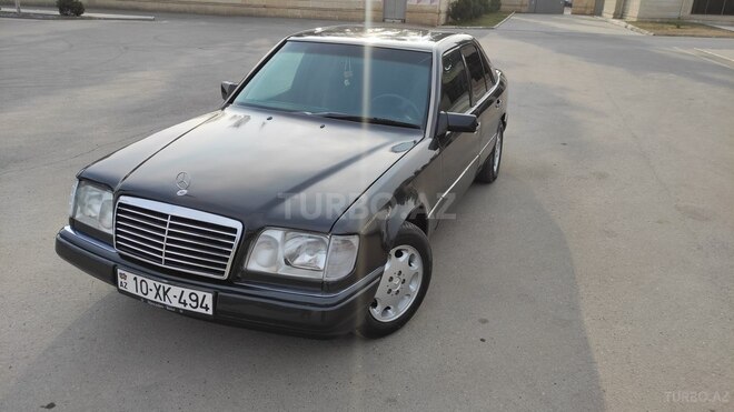 Mercedes E 250 1995, 382,660 km - 2.5 l - İmişli