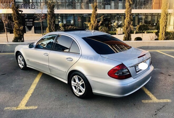 Mercedes E 220 2006, 289,000 km - 2.2 l - Bakı