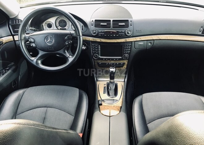 Mercedes E 220 2006, 289,000 km - 2.2 l - Bakı